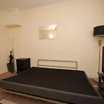 Valet Apartments Frith Street